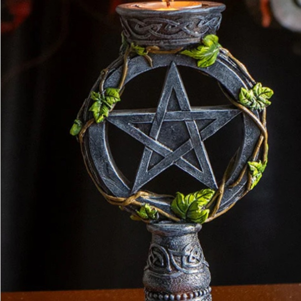 Decorative Pentagram Candle Holder - Black and Green - Picture 8 of 8